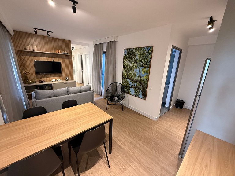 Apto premium e elegante p/ Grupo de 6 – Apto 803