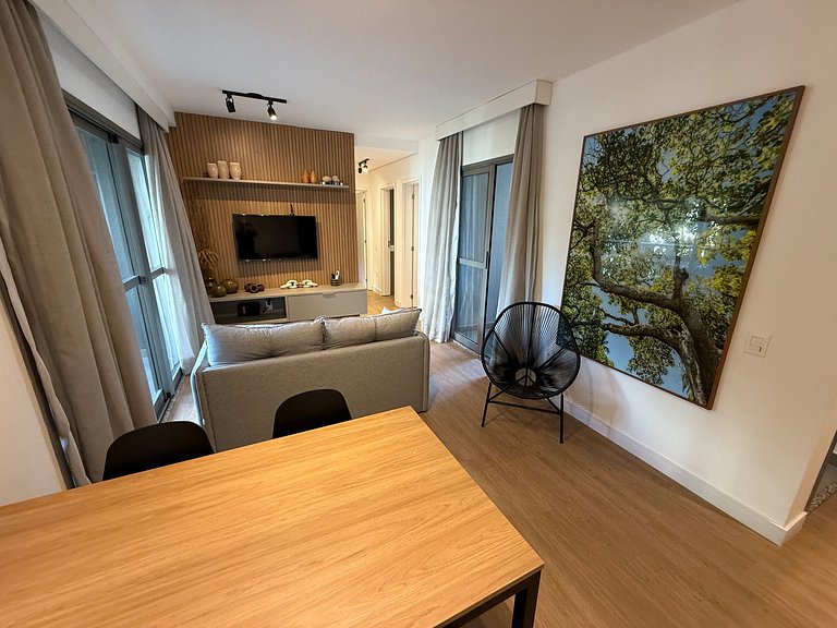 Apto premium e elegante p/ Grupo de 6 – Apto 803