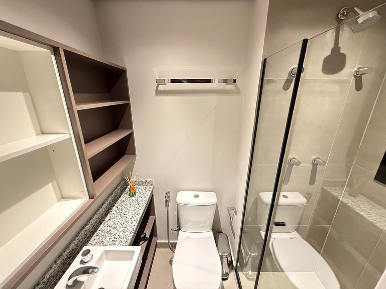 Conforto e bom gosto em Moema – Apto 2505