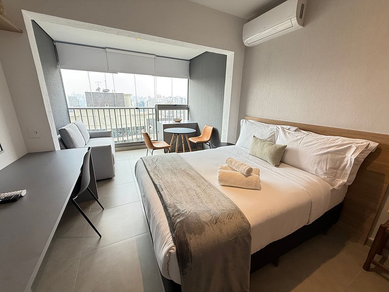 Studio sofisticado em Moema – Apto 2406