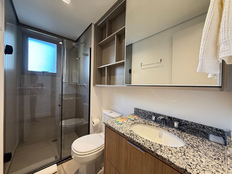 Apto premium e elegante p/ Grupo de 6 – Apto 803