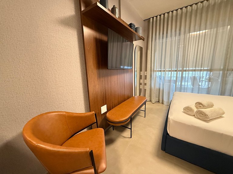 Studio com sofá-cama para até 4 pessoas –Apto 2306