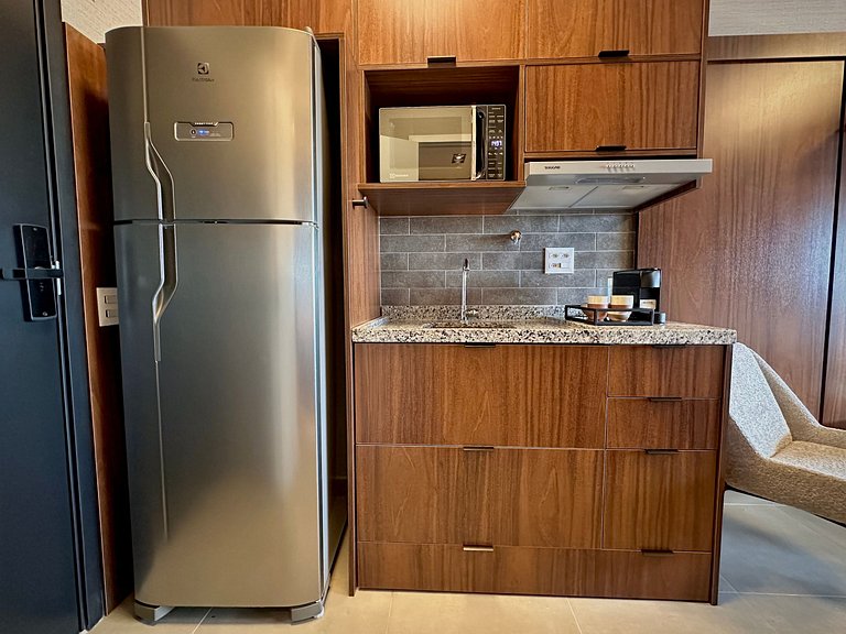 Studio com sofá-cama p/ até 4 pessoas – Apto 2705